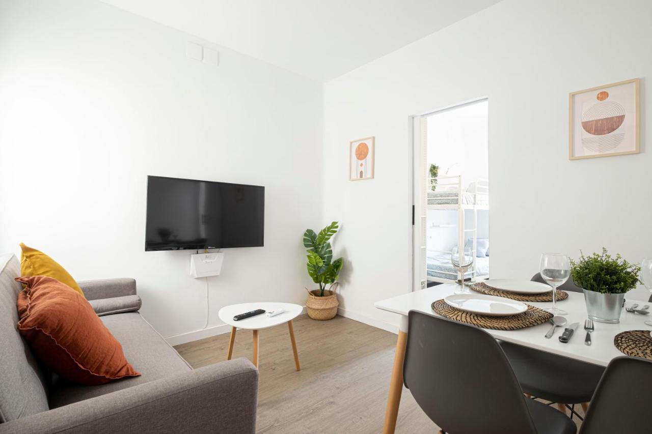 Apartment Beach Picasso Sant Adrià de Besòs Exteriör bild